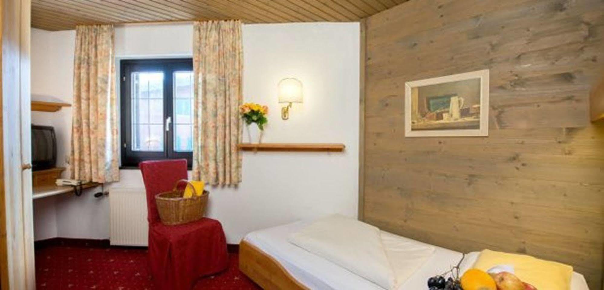 Haus Stefanie - Adults Only Hotel Seefeld in Tirol Kültér fotó