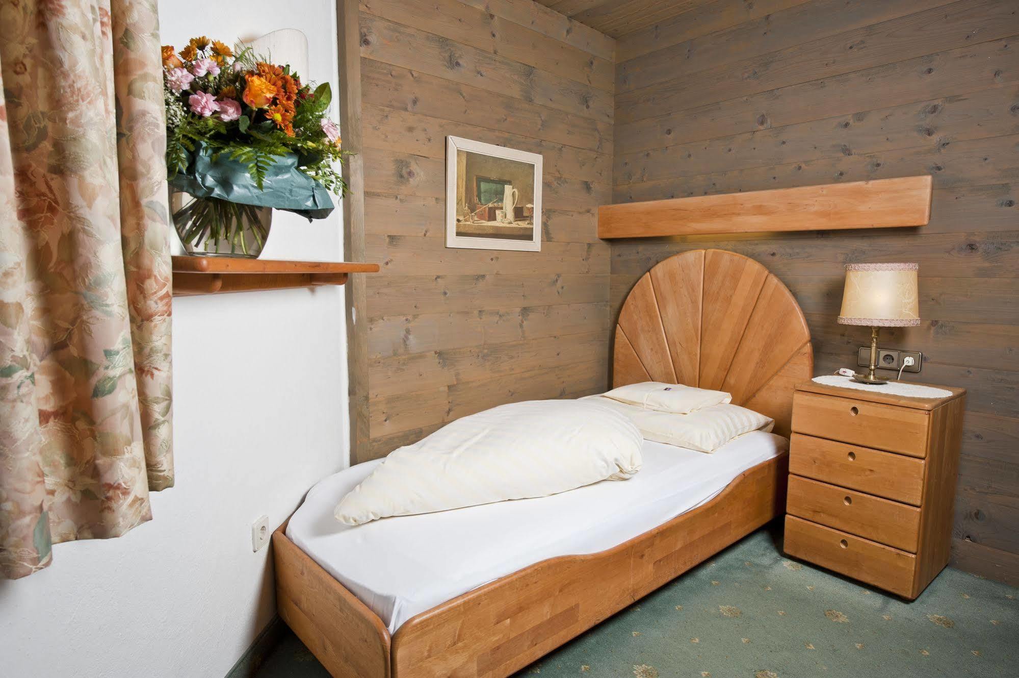 Haus Stefanie - Adults Only Hotel Seefeld in Tirol Kültér fotó